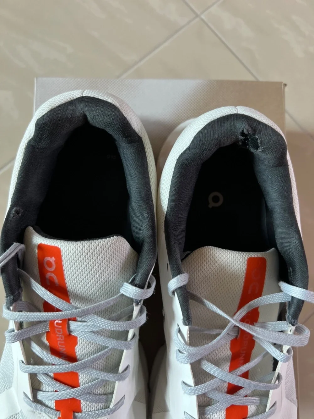 0040 ON Cloudrunner Men's Undyed-White / Flame US 13